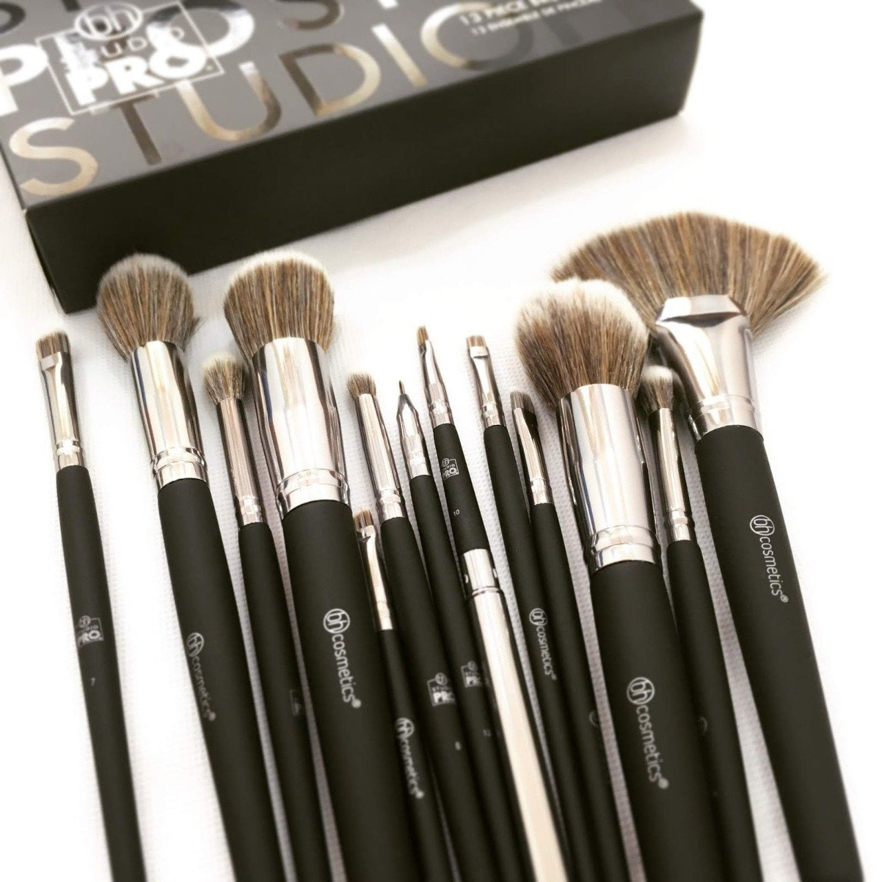 13 Pcs B.h Cosmetics Studio Pro Brush Set